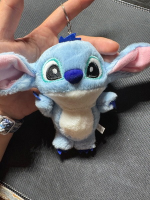 Fluffy Stitch keychain like new