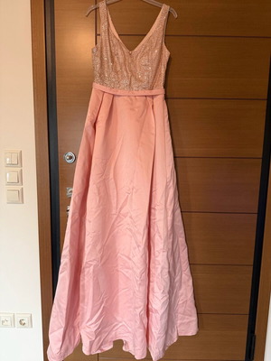 Princess pink dress like new, size M
