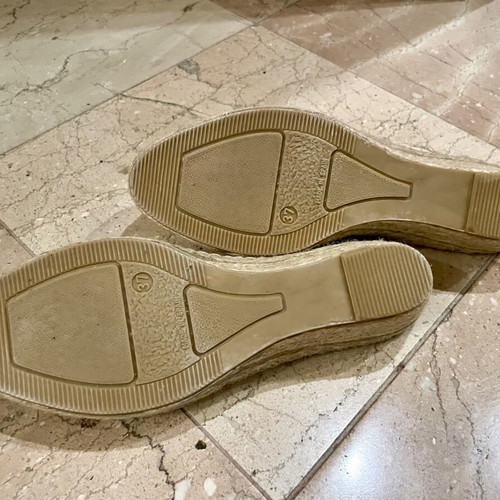 Adam's Shoes beige leather summer sandals like new, size 37