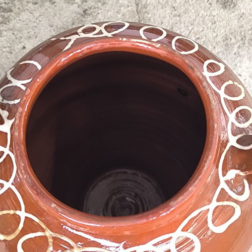 Ceramic Kioupi used for decoration or oil