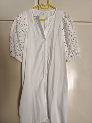 Φόρεμα H&M καινούριο, άσπρο, XS-Small με μανίκια broderie anglaise