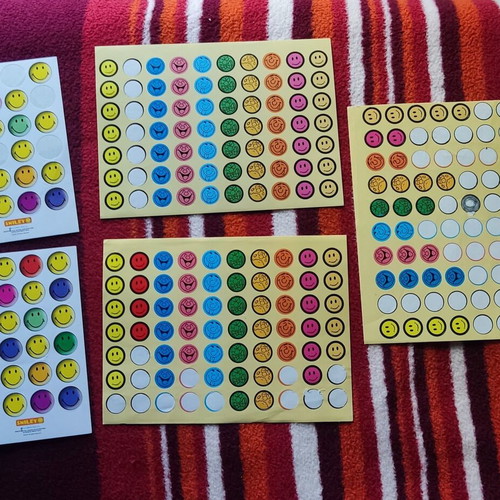 Smiley stickers set 3+2 new with large and small cards