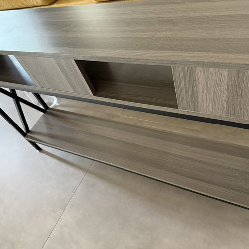 Console table like new, gray-beige wood texture with black metal base