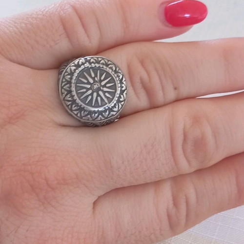 Vintage silver 925 ring with Vergina Sun new