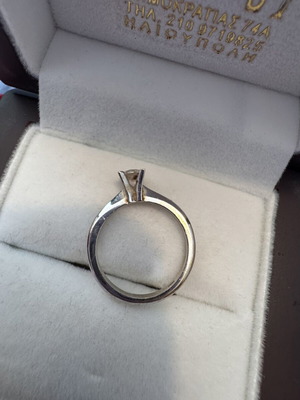 Real Diamond 0.50ct Round Brilliant with GIA Certification like new