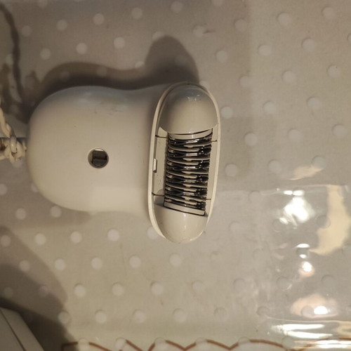 Philips Satin Ice body hair removal device like new with ice attachment