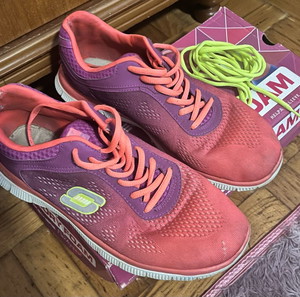 γυναικεία αθλητικά Sketchers
