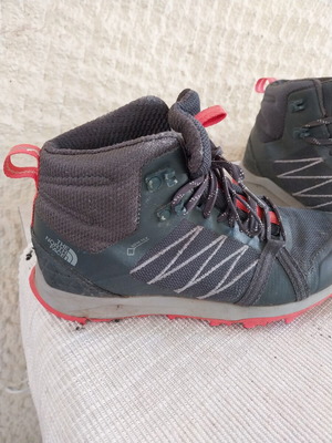 North Face shoes size 37 like new