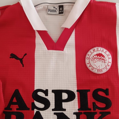 Authentic Olympiakos 2000 XL jersey like new with Champions League badge