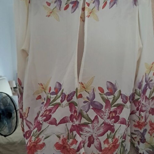 Long-sleeve muslin blouse with floral print, size M