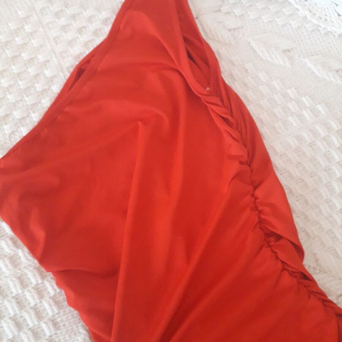 Dress new red elastic one-shoulder with side elastics