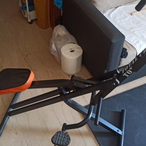 Total Crunch fitness machine used in very good condition