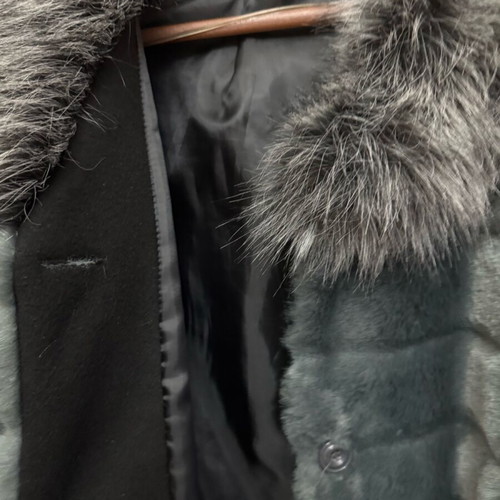 Italian fur coat semi-cape like new, petrol color