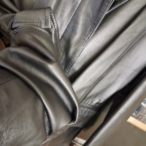 Leather coat like new, black, size XL