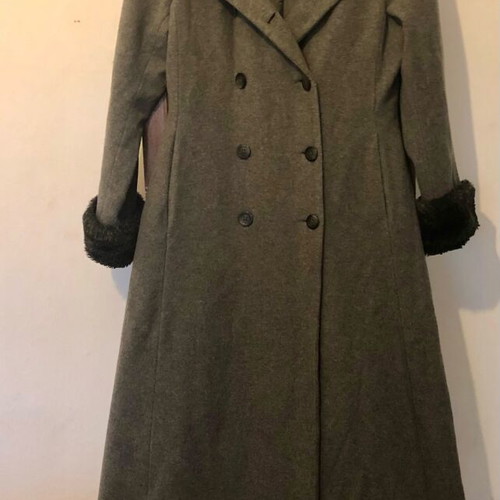 Long mid-length coat with fur like new, black and gray