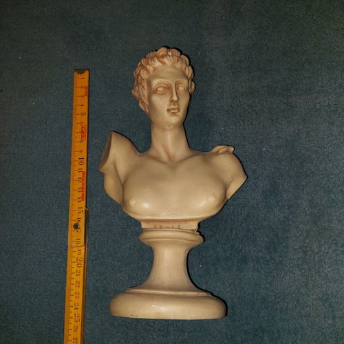 Hermes statuette used