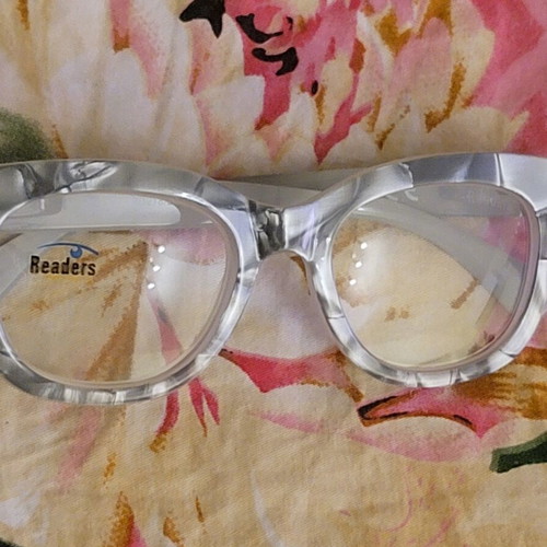Reading glasses +3.00 diopters, grey and silver