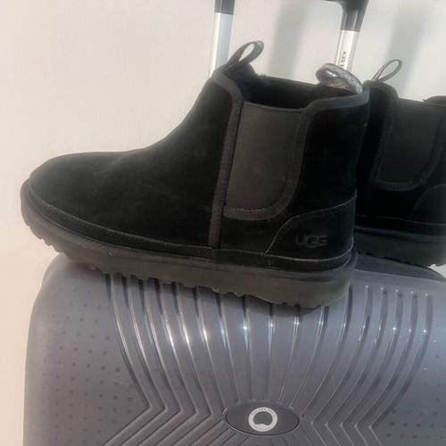 Ugg Australia men's boots black like new size 44