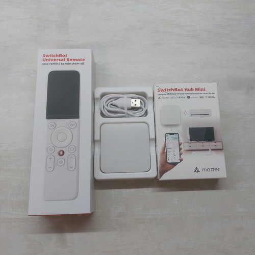 SwitchBot Universal Remote and Hub Mini new smart home kit with Matter