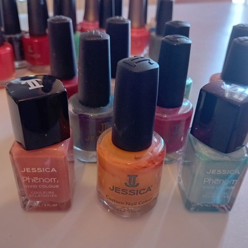 Mano nail polish like new, removable with acetone