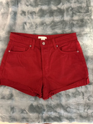 H&M red denim shorts like new, size M 38 10