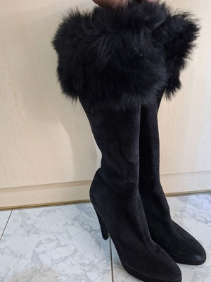 Prada black suede boots size 41 like new with fur detail