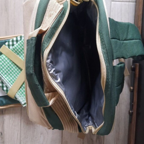 Picnic backpack like new