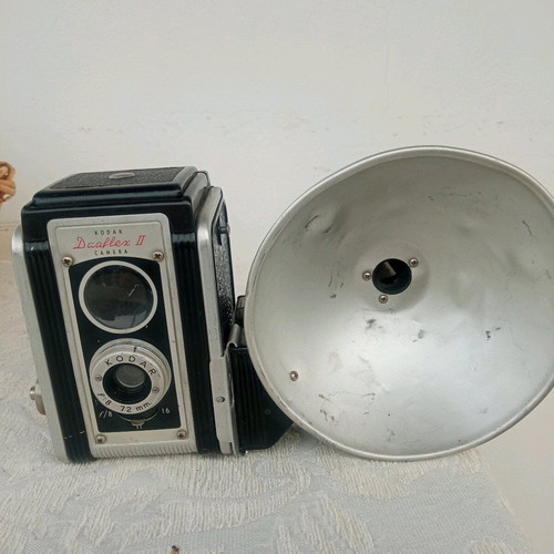 Kodak Duaflex II vintage camera used with flash accessory