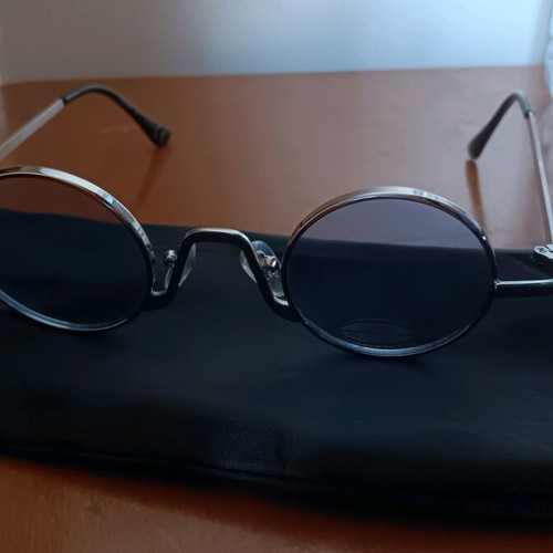 Sunglasses round with blue tint like new, silver