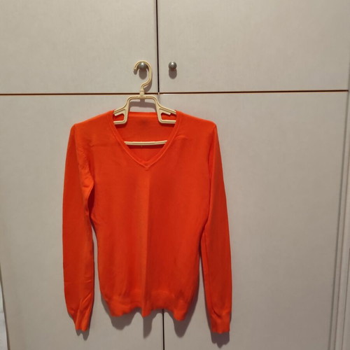Celestino orange pullover new, size small
