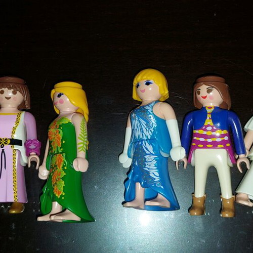 Playmobil figures used, pack of 8 pieces