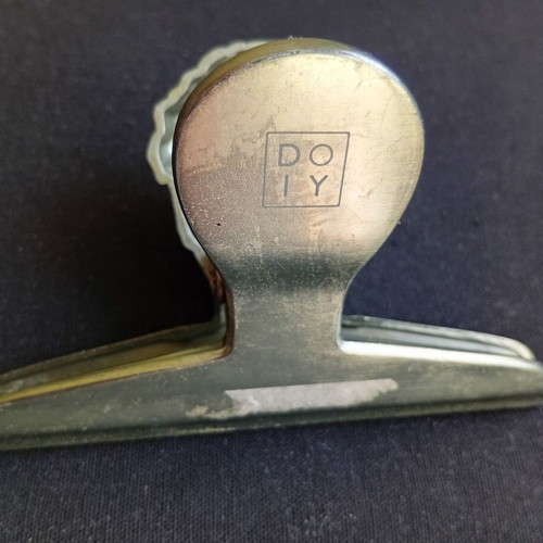 Document clip 10 cm, Spain