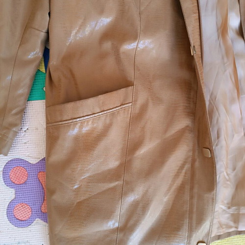 Leather short trench coat small beige like new
