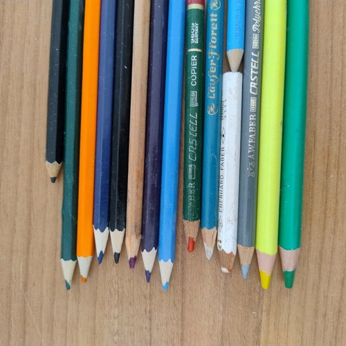 Colored pencils used, set of 16