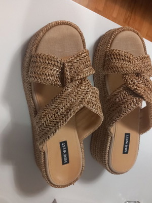 Nine West women's platform sandals, beige and gold, size 40