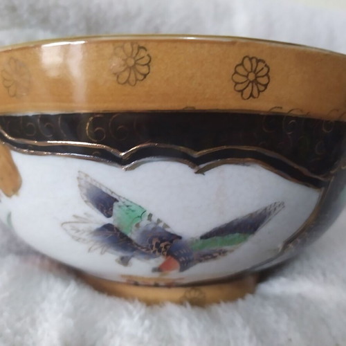Vintage porcelain Japanese bowl Royal Satsuma like new