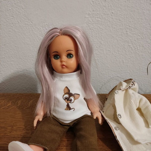 Bella doll used, very good condition