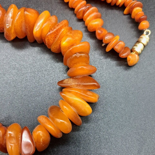 Vintage necklace made of authentic Baltic amber, used, 45gr