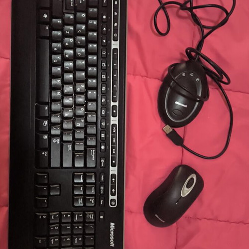 Microsoft keyboard and wireless mouse like new