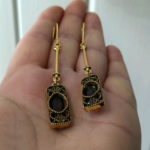 Women's earrings Victorian style with crystal stone and steel new