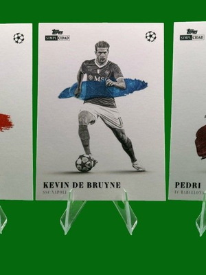 Artista Martin Odegaard Kevin De Bruyne Pedri 2025-26 Topps Simplicidad UEFA стикери като нови