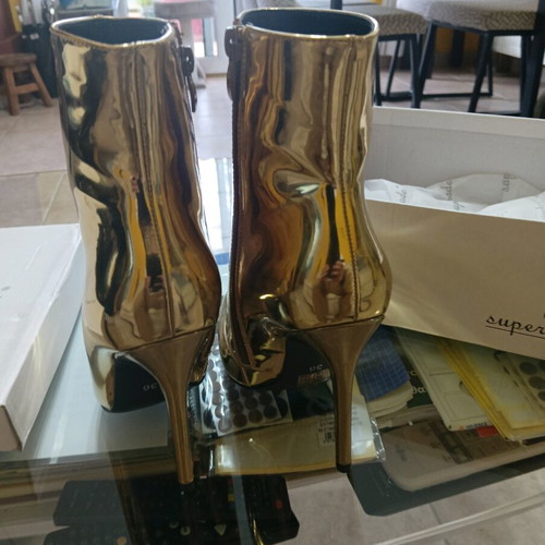 Super Mode ankle boots new, gold patent leather, size 36