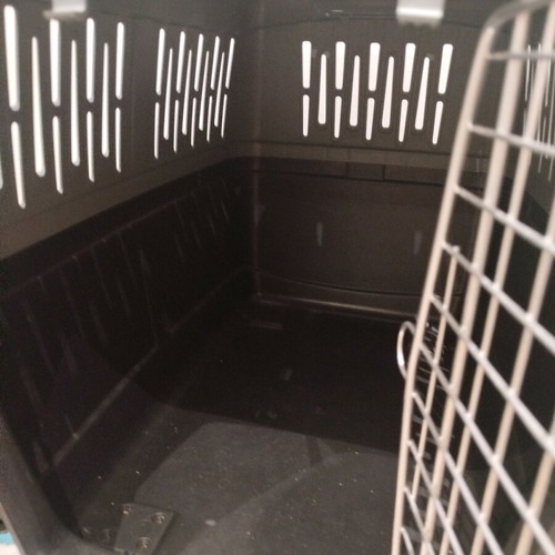 Dog transport box No4 like new for dogs up to 15 kg with water and food holder