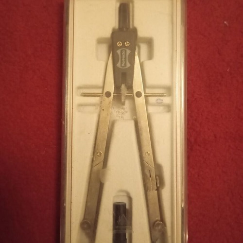 Divider in case used