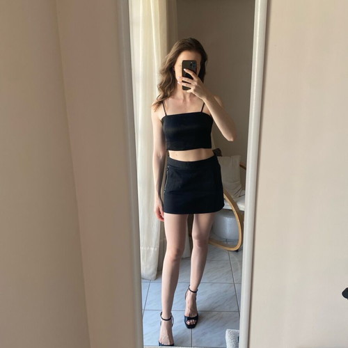 DKNY black denim mini skirt like new, size S