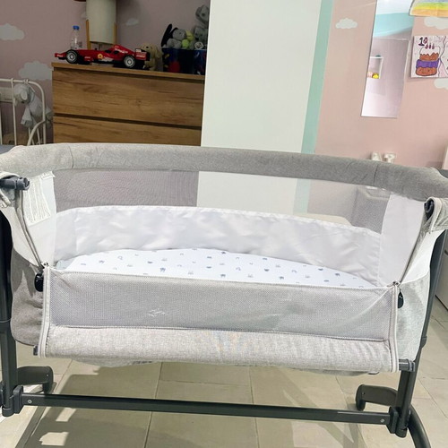 Kinderkraft Baby Cradle used with adjustable height and mosquito net