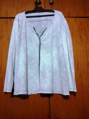 Loose blouse with sequin detail like new, gray and blue, size XL