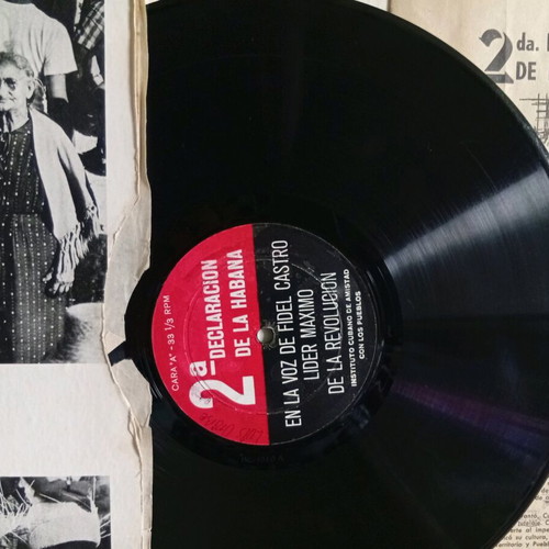 Gramophone records used, two pieces, speeches of Fidel Castro in Cuba