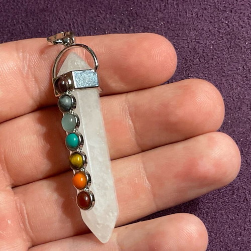 Quartz pendant 7 chakras