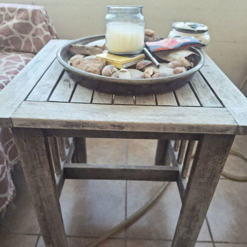 Wooden garden armchairs with table like new, set of 2